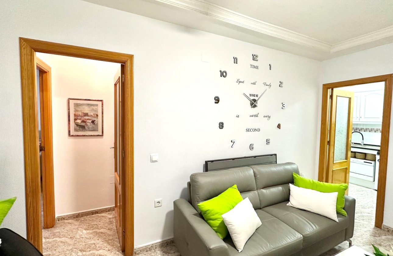 Herverkoop - Appartement -
Torrevieja - Centro
