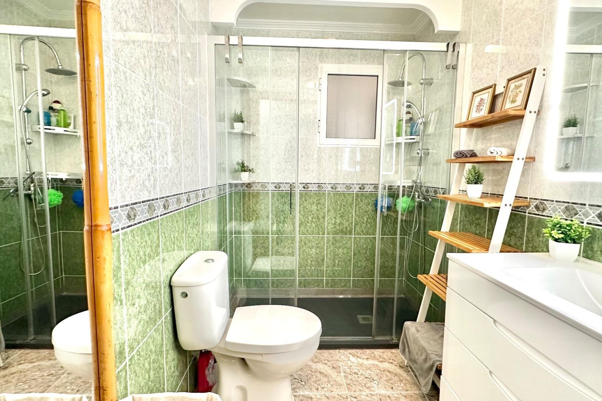 Herverkoop - Appartement -
Torrevieja - Centro