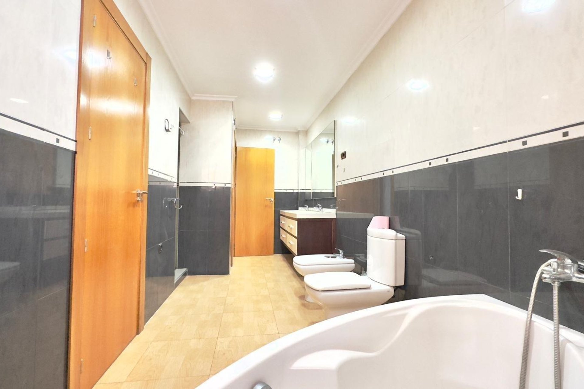 Herverkoop - Appartement -
Torrevieja - Centro