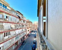 Herverkoop - Appartement -
Torrevieja - Centro