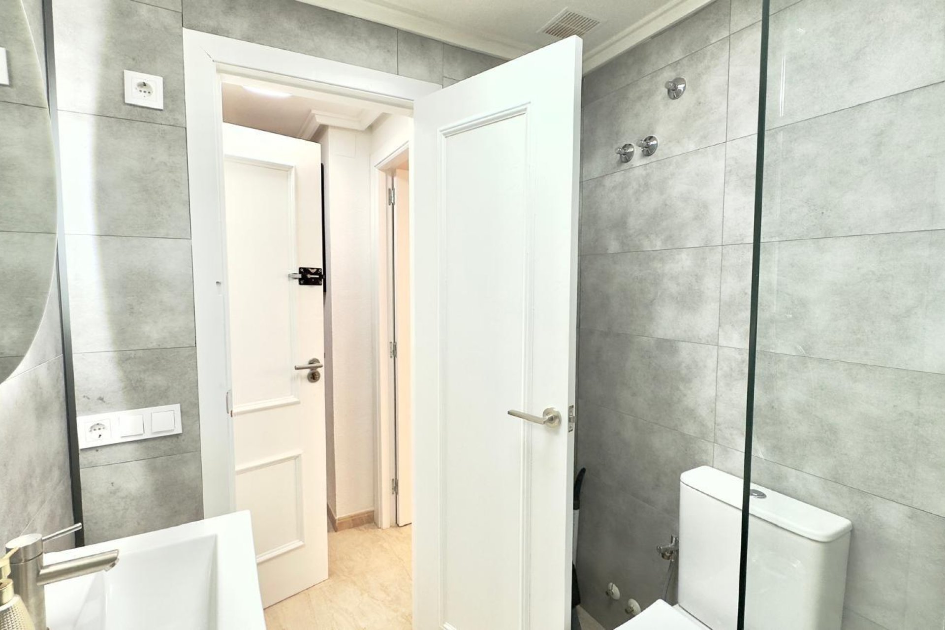 Herverkoop - Appartement -
Torrevieja - Centro