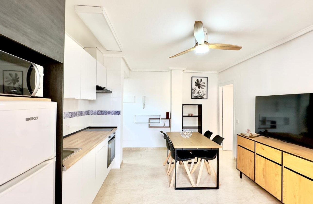 Herverkoop - Appartement -
Torrevieja - Centro