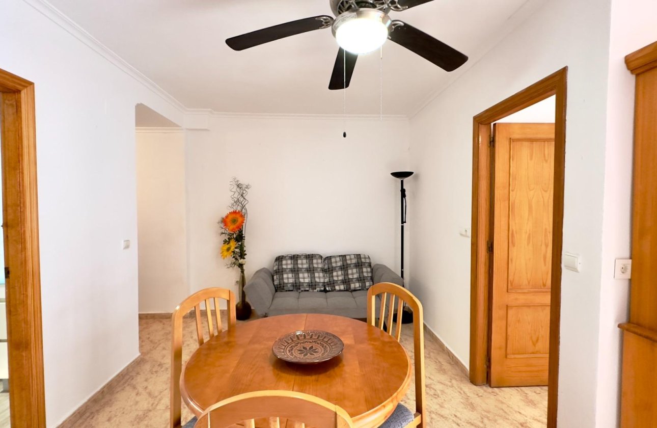 Herverkoop - Appartement -
Torrevieja - Centro