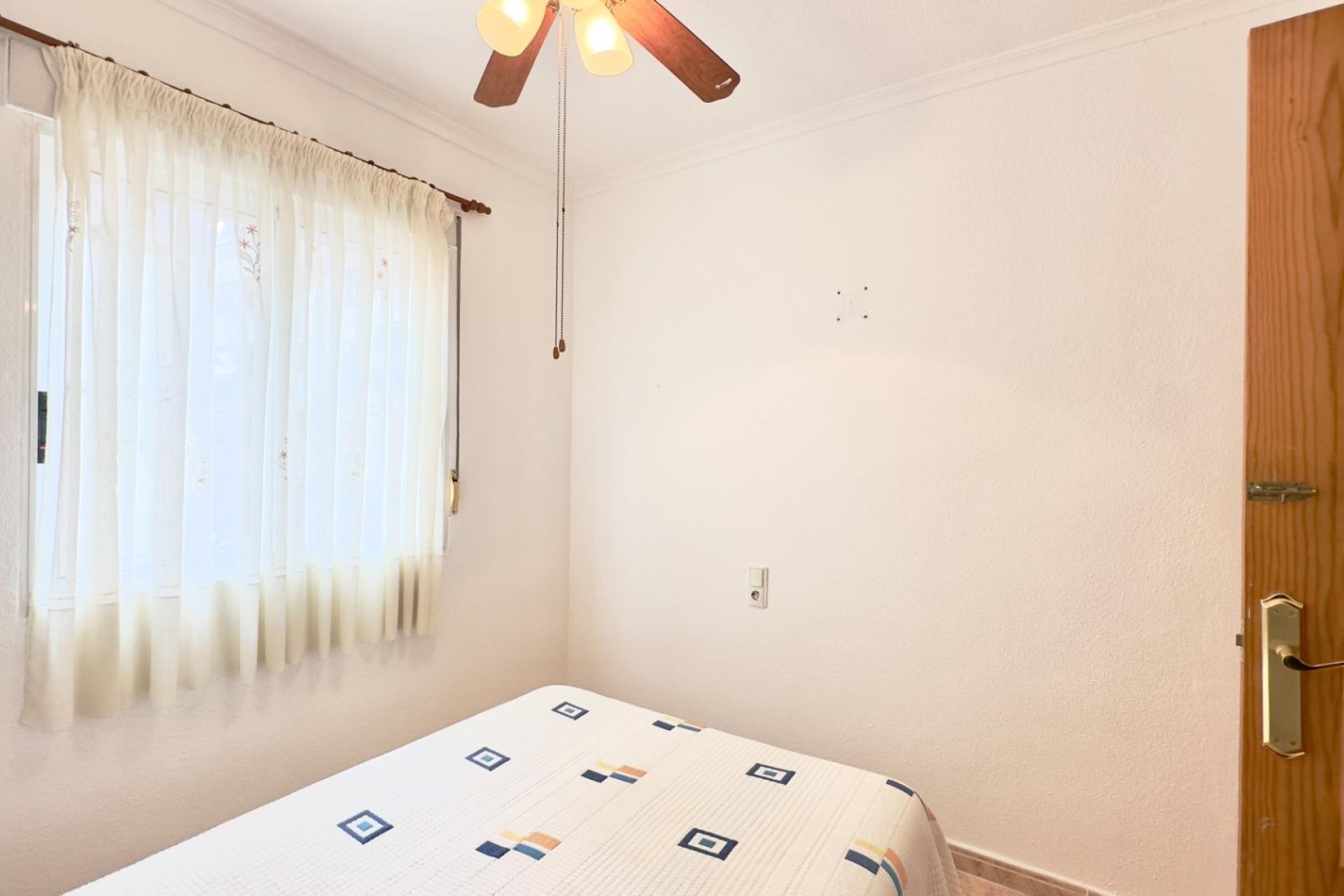 Herverkoop - Appartement -
Torrevieja - Centro