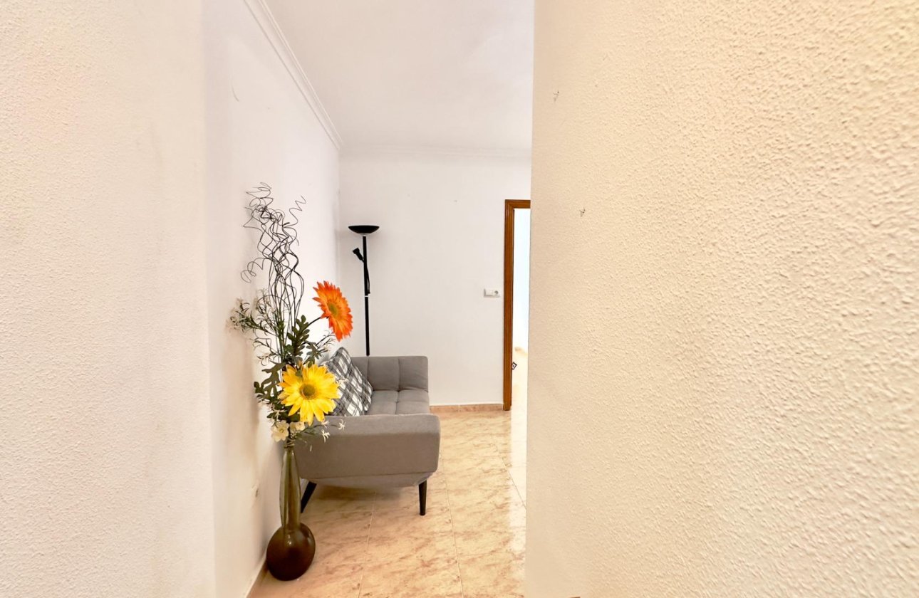 Herverkoop - Appartement -
Torrevieja - Centro