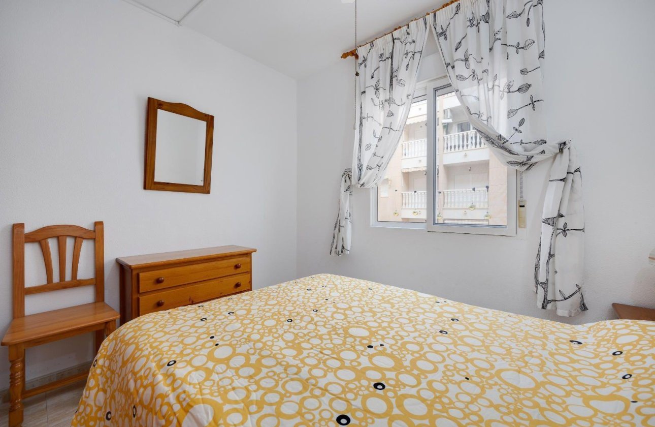 Herverkoop - Appartement -
Torrevieja - Centro