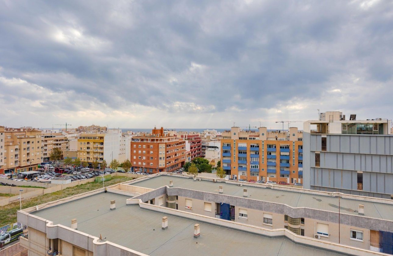 Herverkoop - Appartement -
Torrevieja - Centro