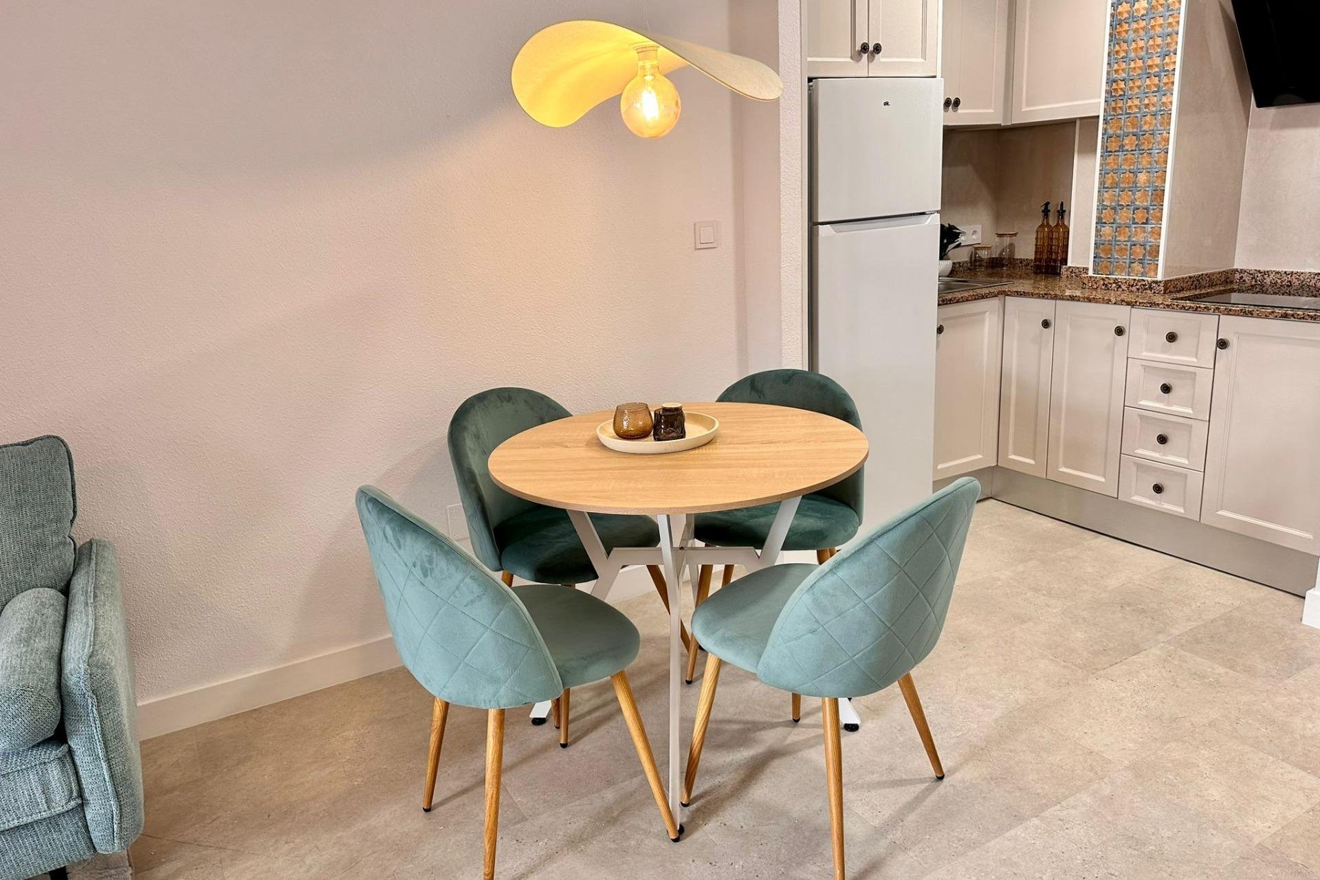 Herverkoop - Appartement -
Torrevieja - Centro