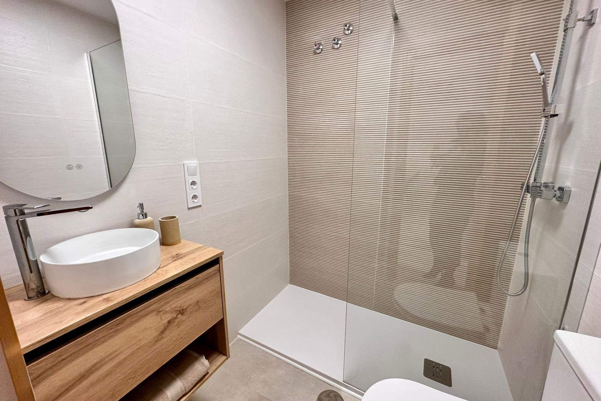 Herverkoop - Appartement -
Torrevieja - Centro