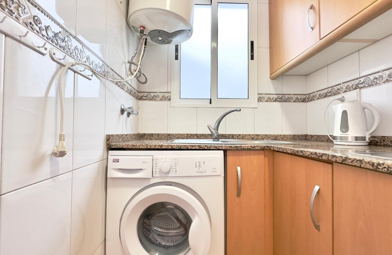 Herverkoop - Appartement -
Torrevieja - Centro