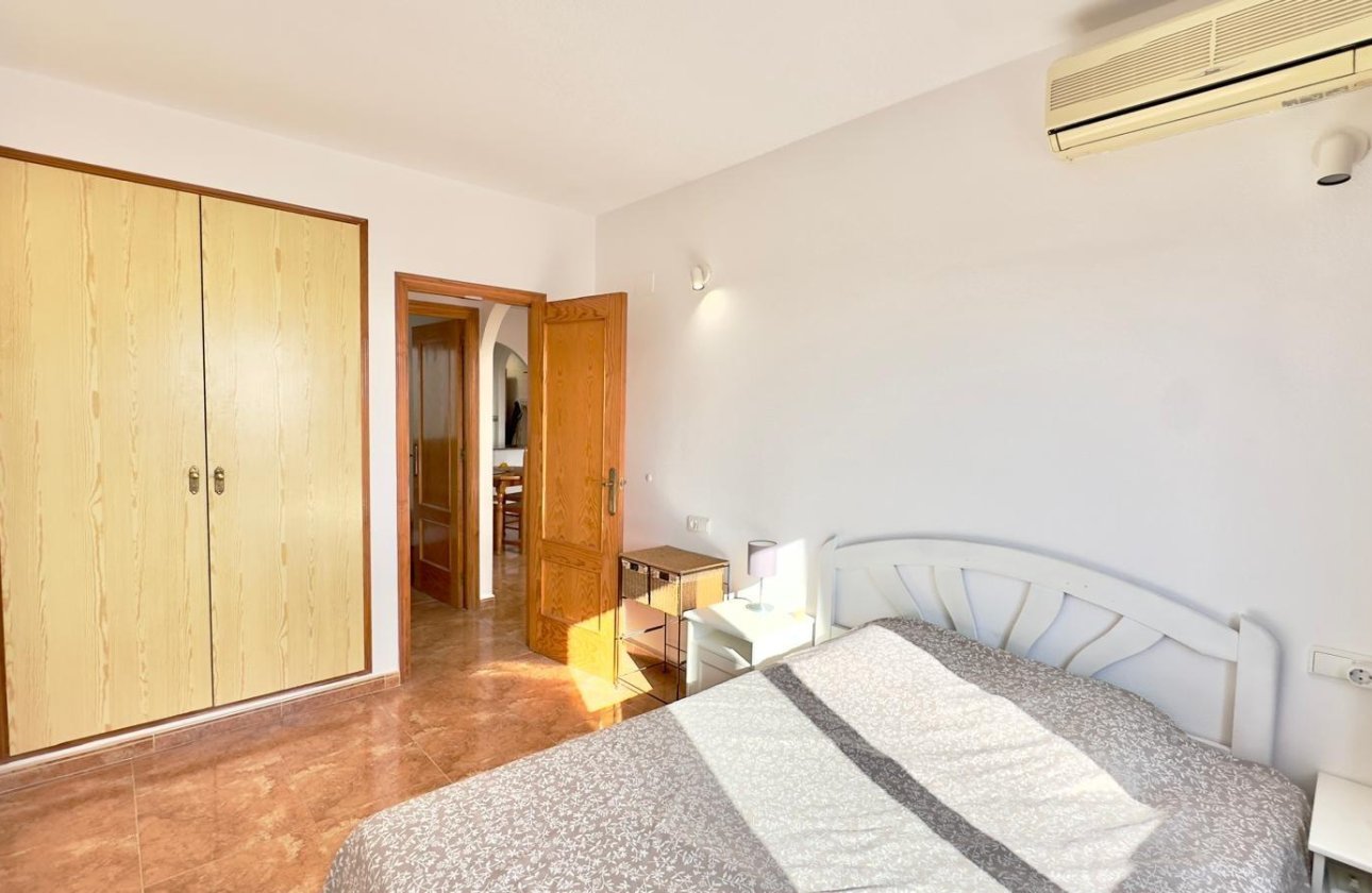 Herverkoop - Appartement -
Torrevieja - Centro