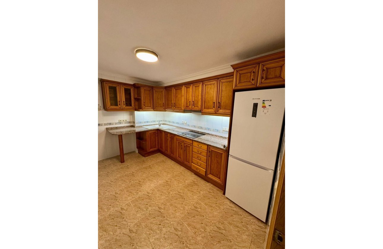 Herverkoop - Appartement -
Torrevieja - Centro