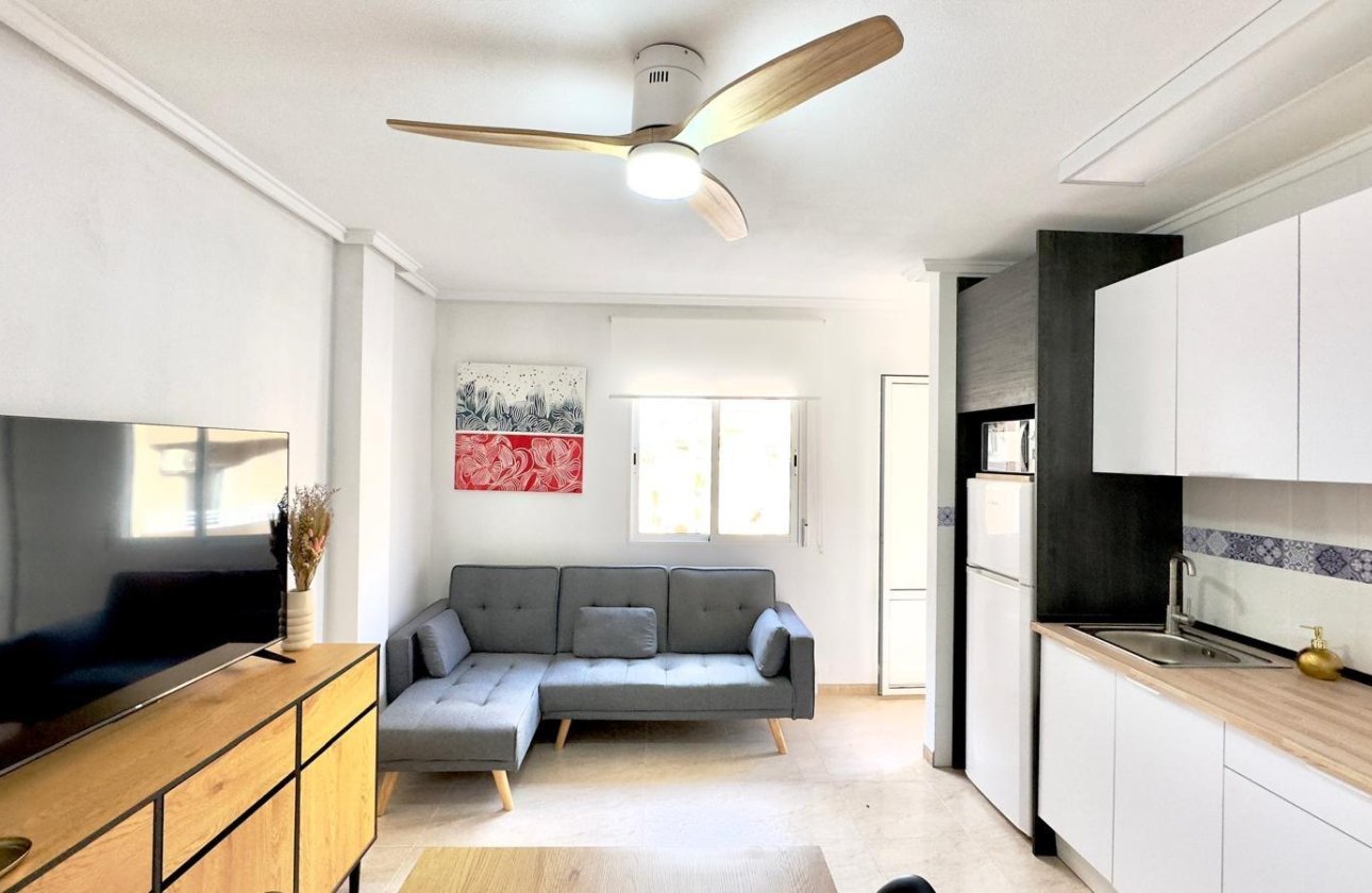 Herverkoop - Appartement -
Torrevieja - Centro