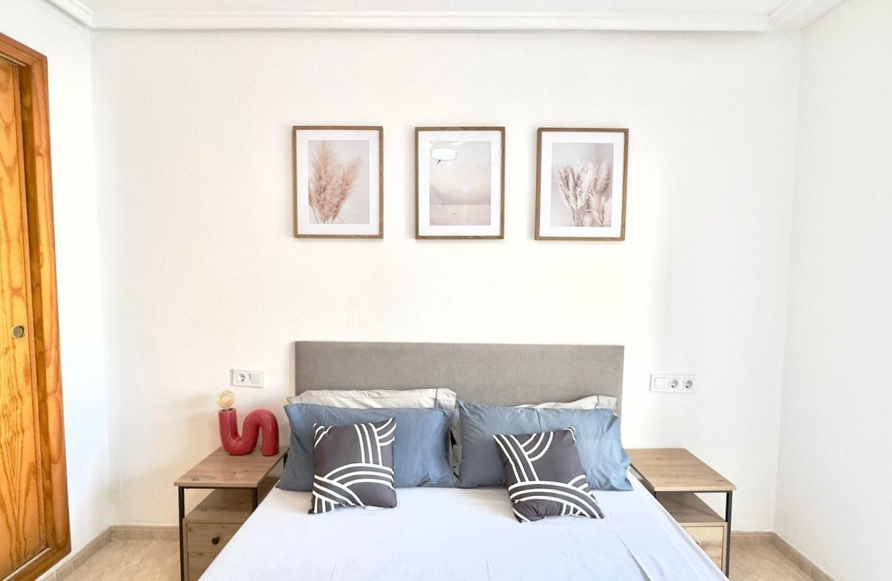 Herverkoop - Appartement -
Torrevieja - Centro