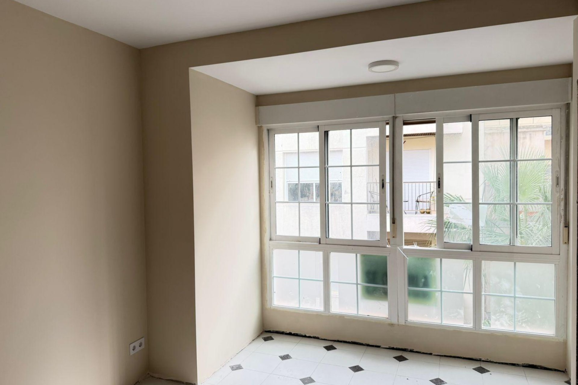 Herverkoop - Appartement -
Torrevieja - Centro