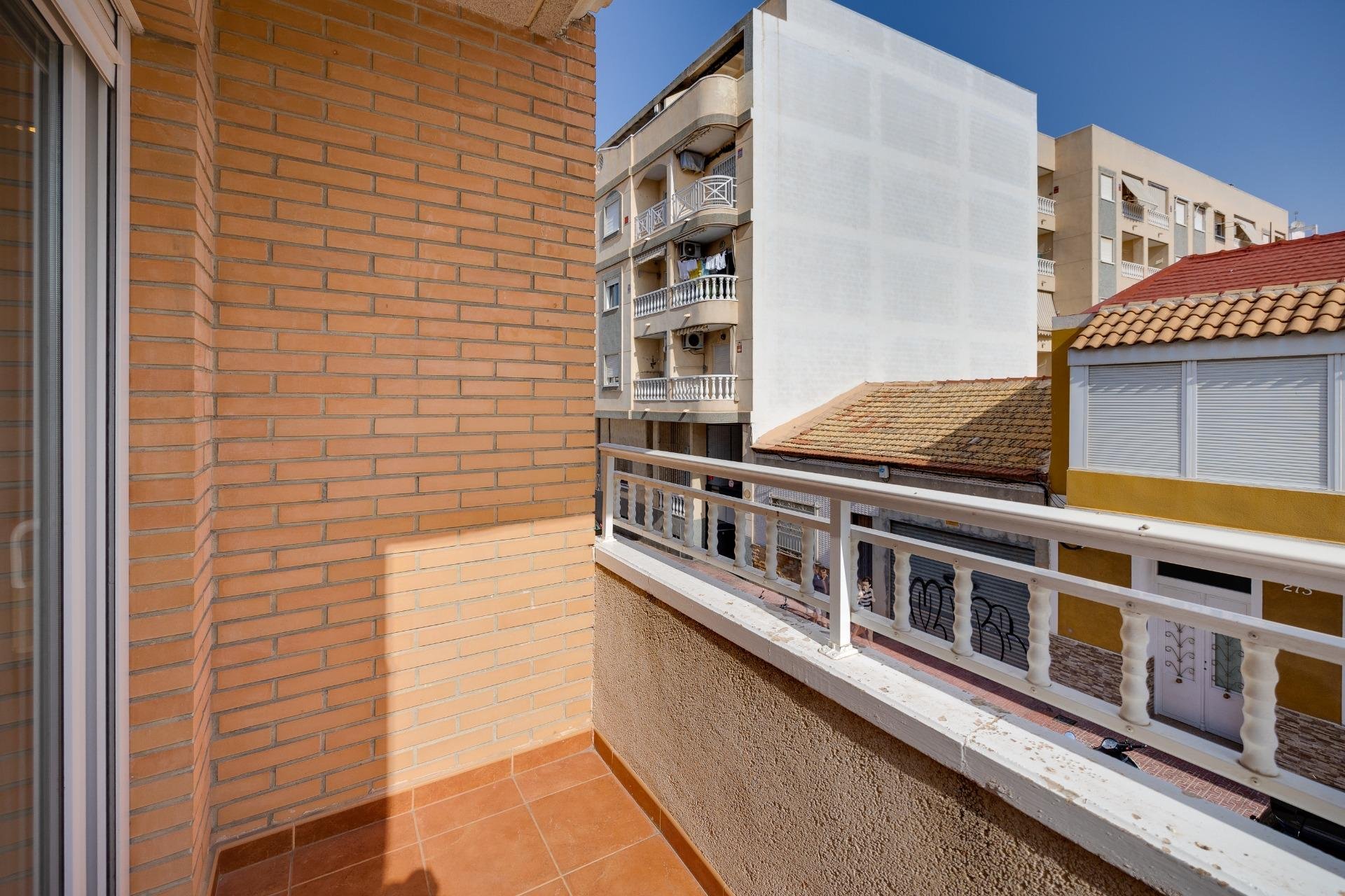 Herverkoop - Appartement -
Torrevieja - Centro