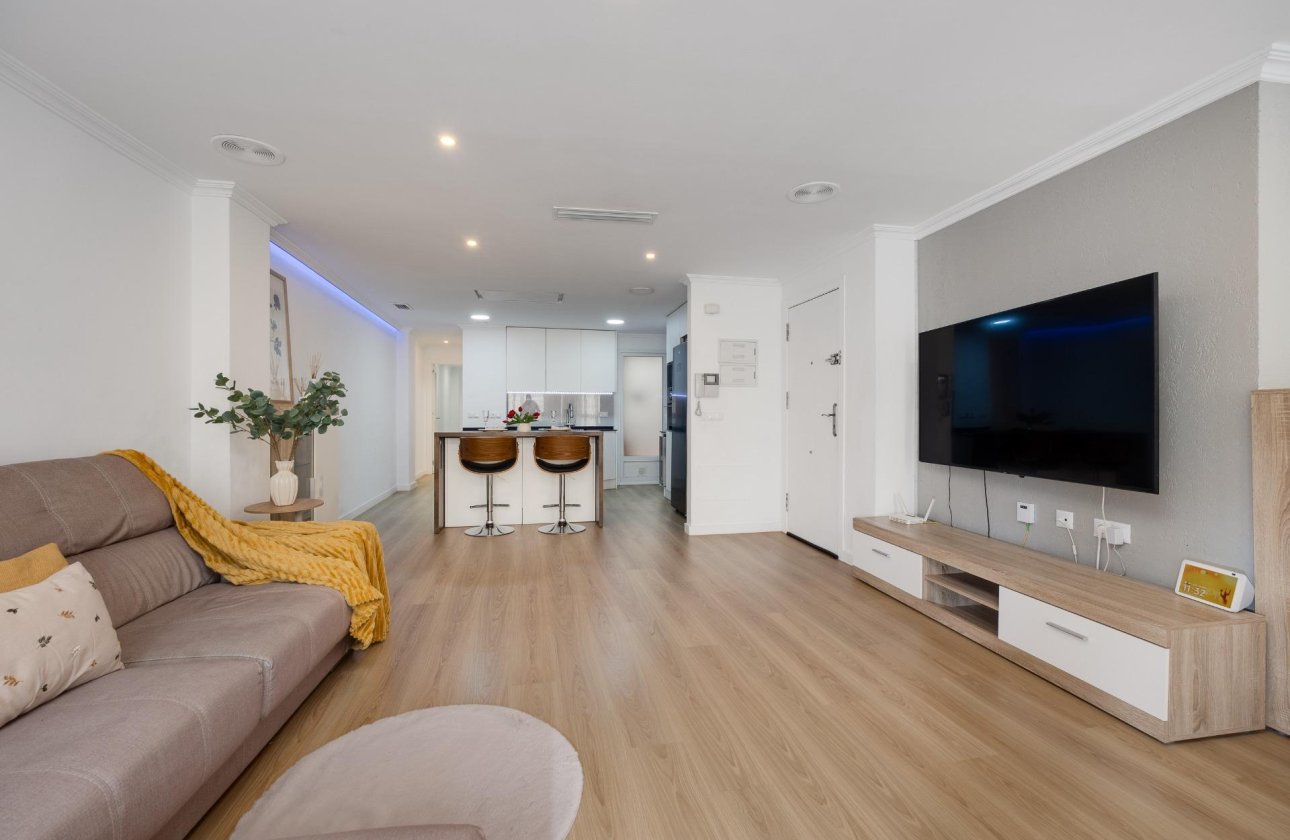 Herverkoop - Appartement -
Torrevieja - Centro