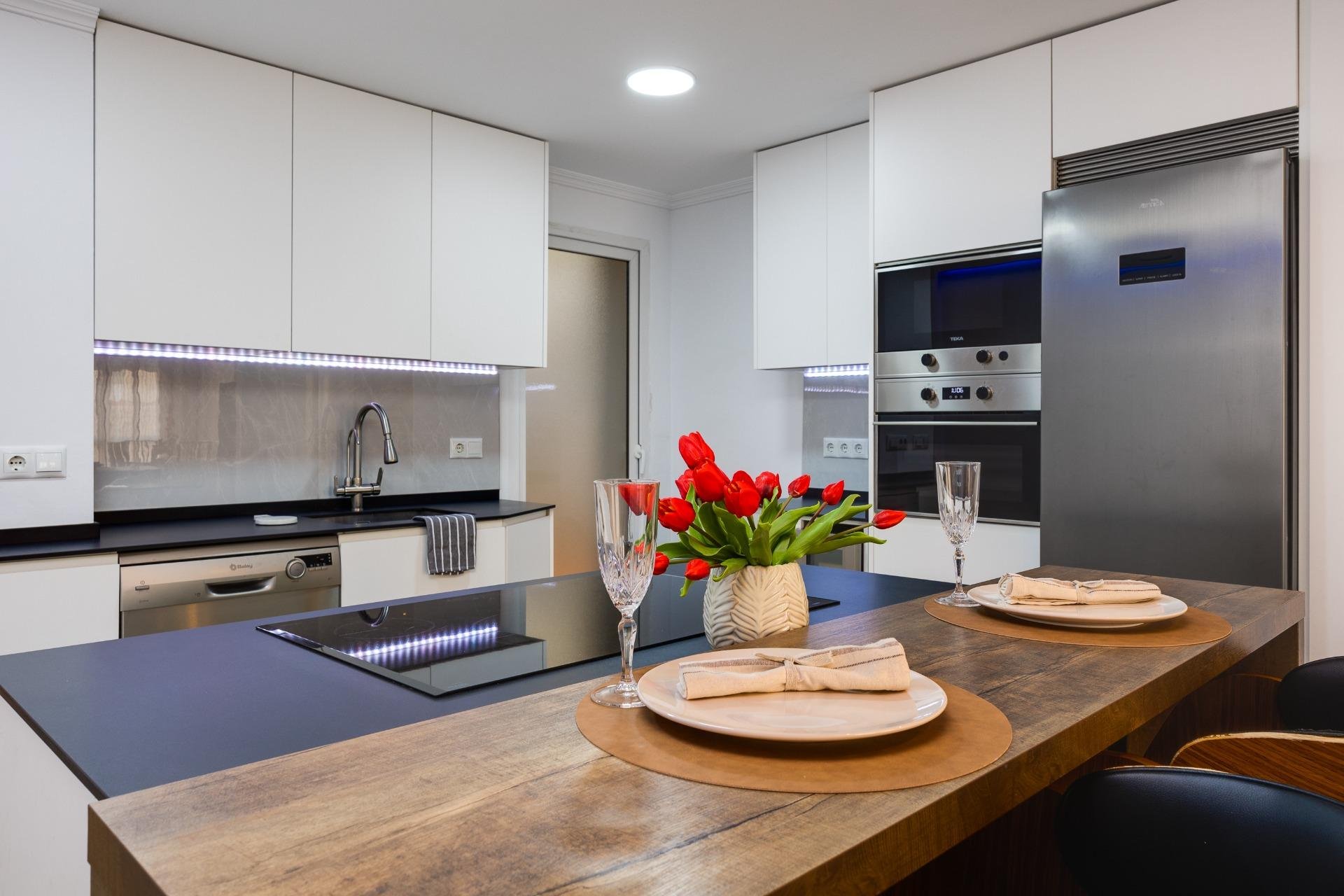 Herverkoop - Appartement -
Torrevieja - Centro