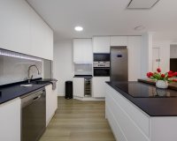 Herverkoop - Appartement -
Torrevieja - Centro