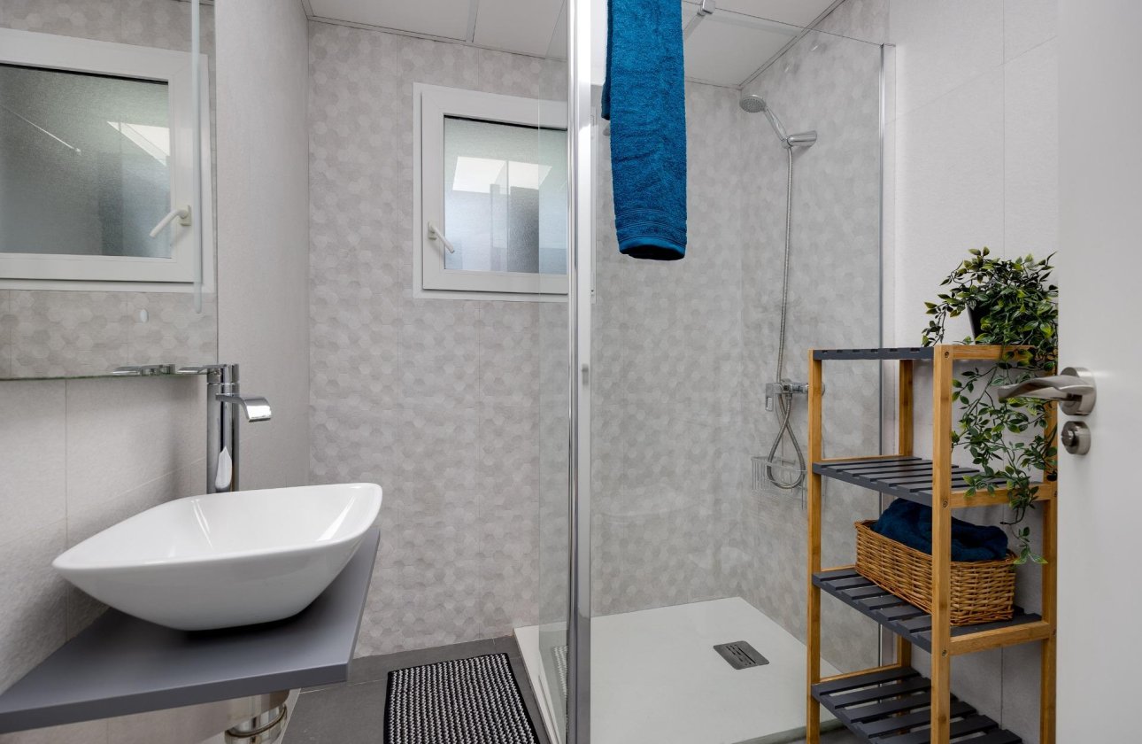 Herverkoop - Appartement -
Torrevieja - Centro