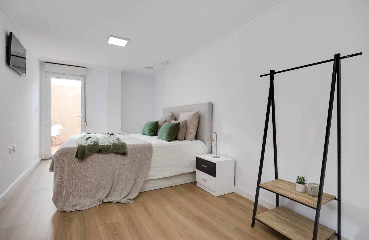 Herverkoop - Appartement -
Torrevieja - Centro