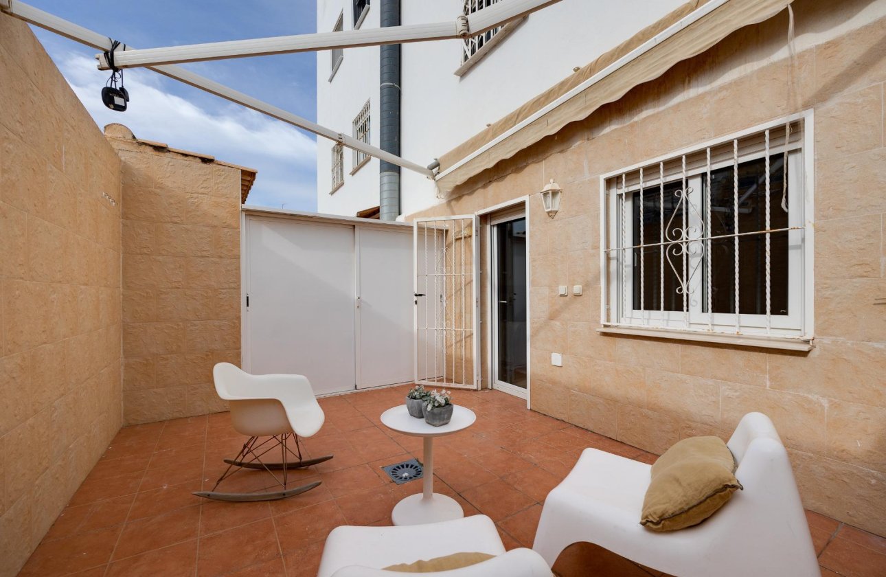 Herverkoop - Appartement -
Torrevieja - Centro