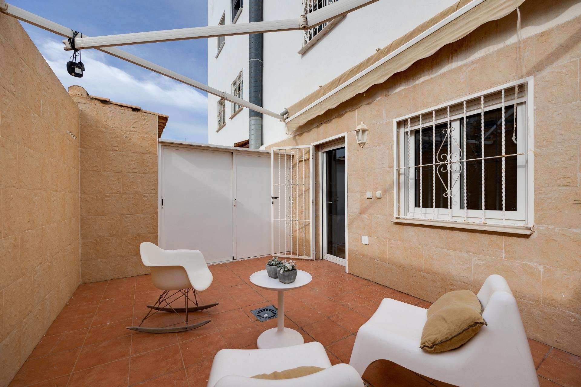 Herverkoop - Appartement -
Torrevieja - Centro
