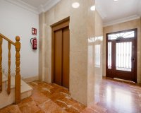 Herverkoop - Appartement -
Torrevieja - Centro