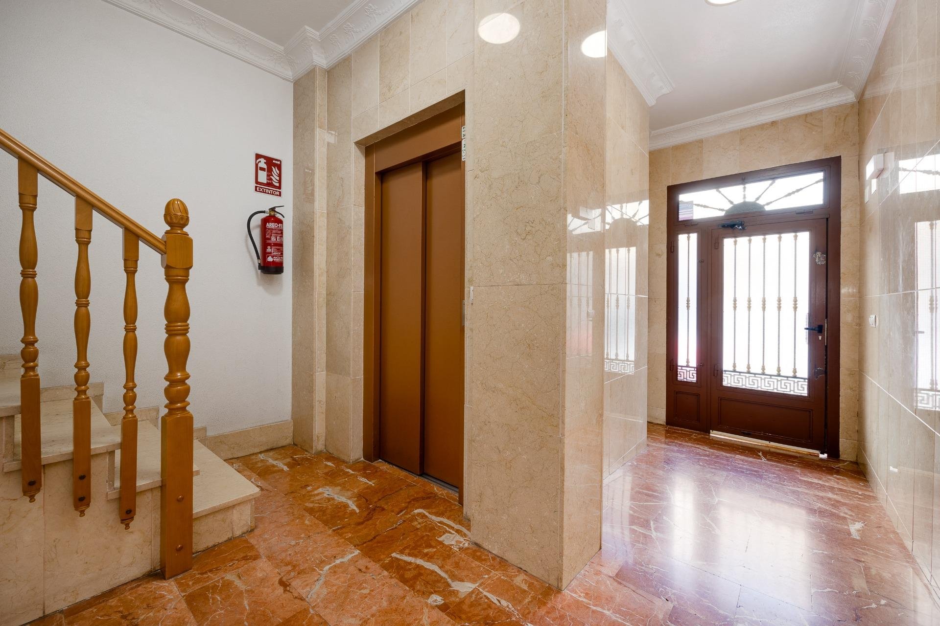 Herverkoop - Appartement -
Torrevieja - Centro