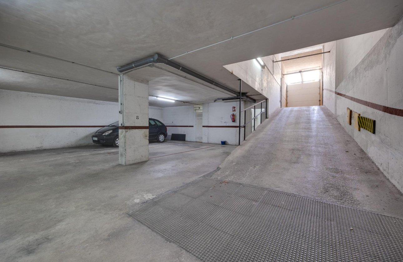 Herverkoop - Appartement -
Torrevieja - Centro