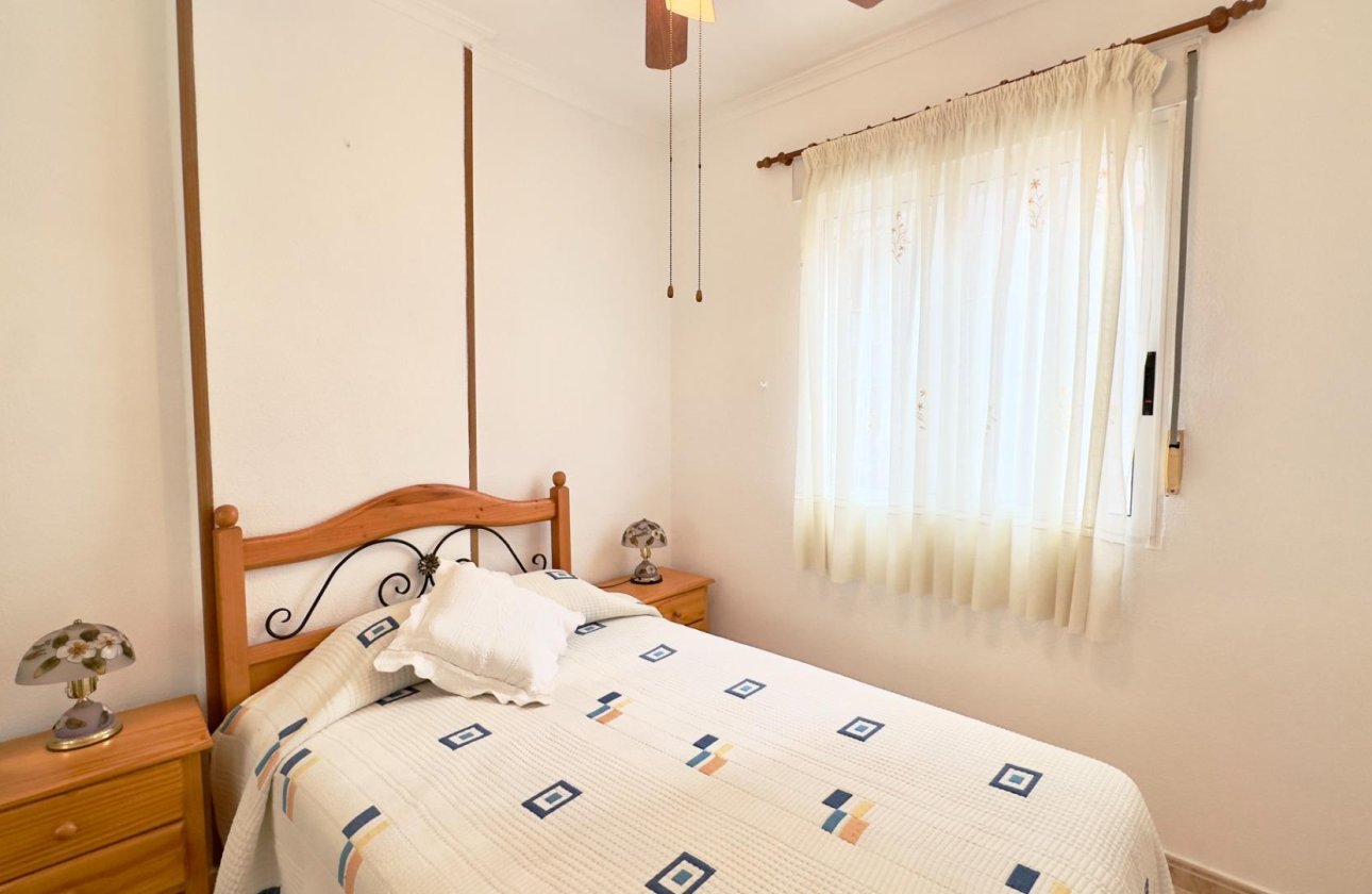Herverkoop - Appartement -
Torrevieja - Centro