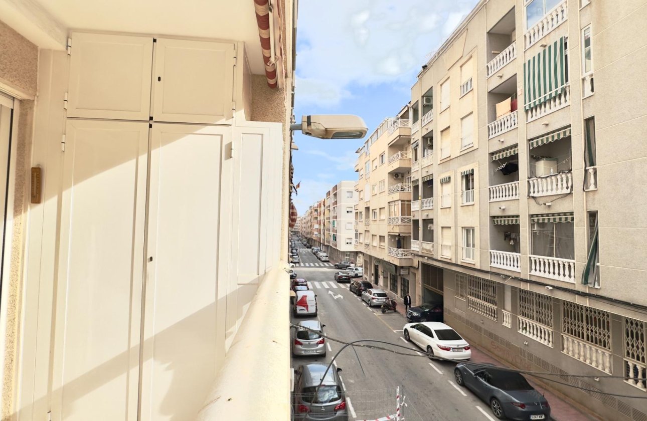 Herverkoop - Appartement -
Torrevieja - Centro