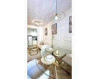 Herverkoop - Appartement -
Torrevieja - Centro