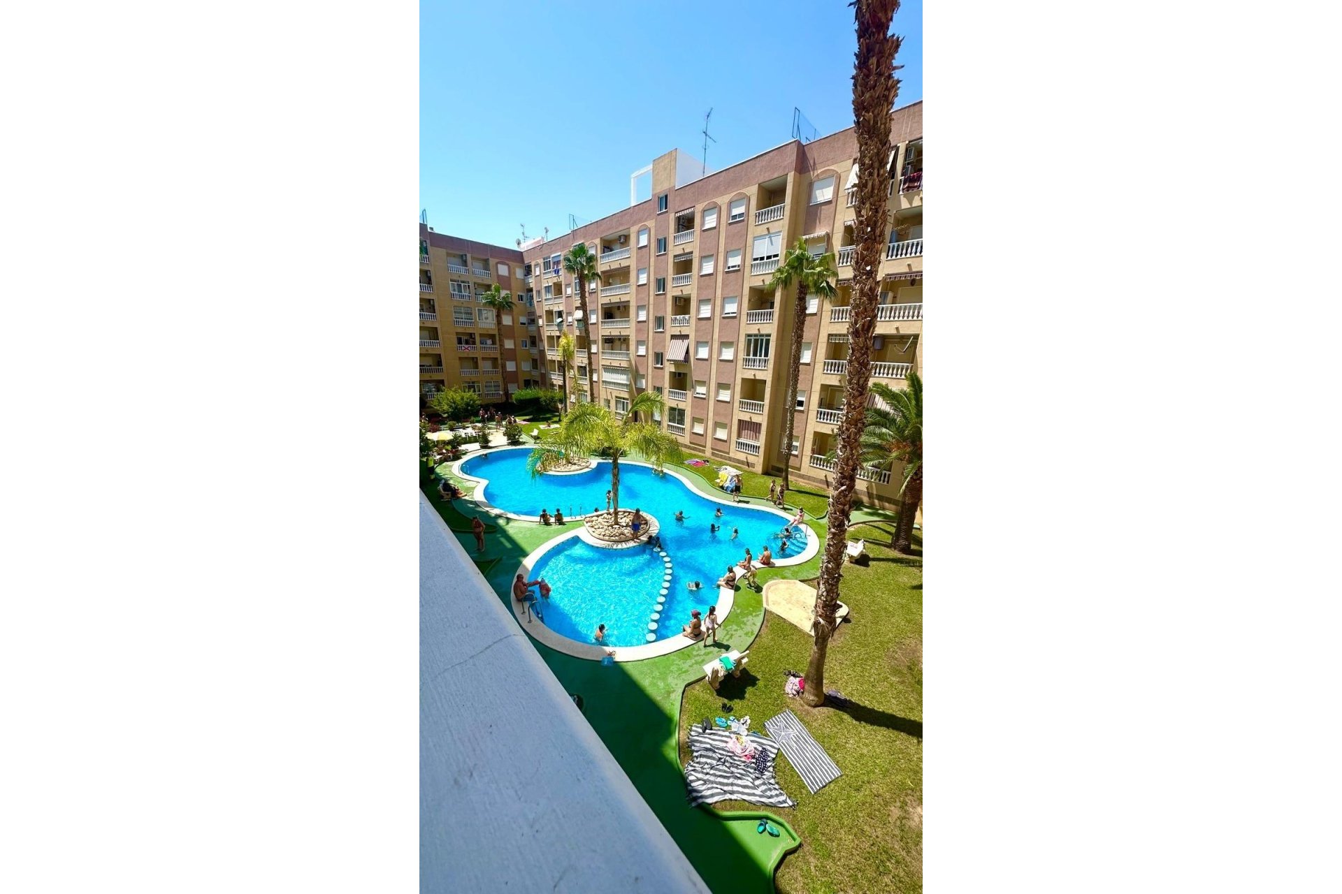Herverkoop - Appartement -
Torrevieja - Centro