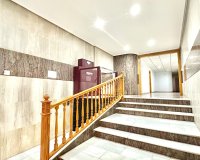 Herverkoop - Appartement -
Torrevieja - Centro