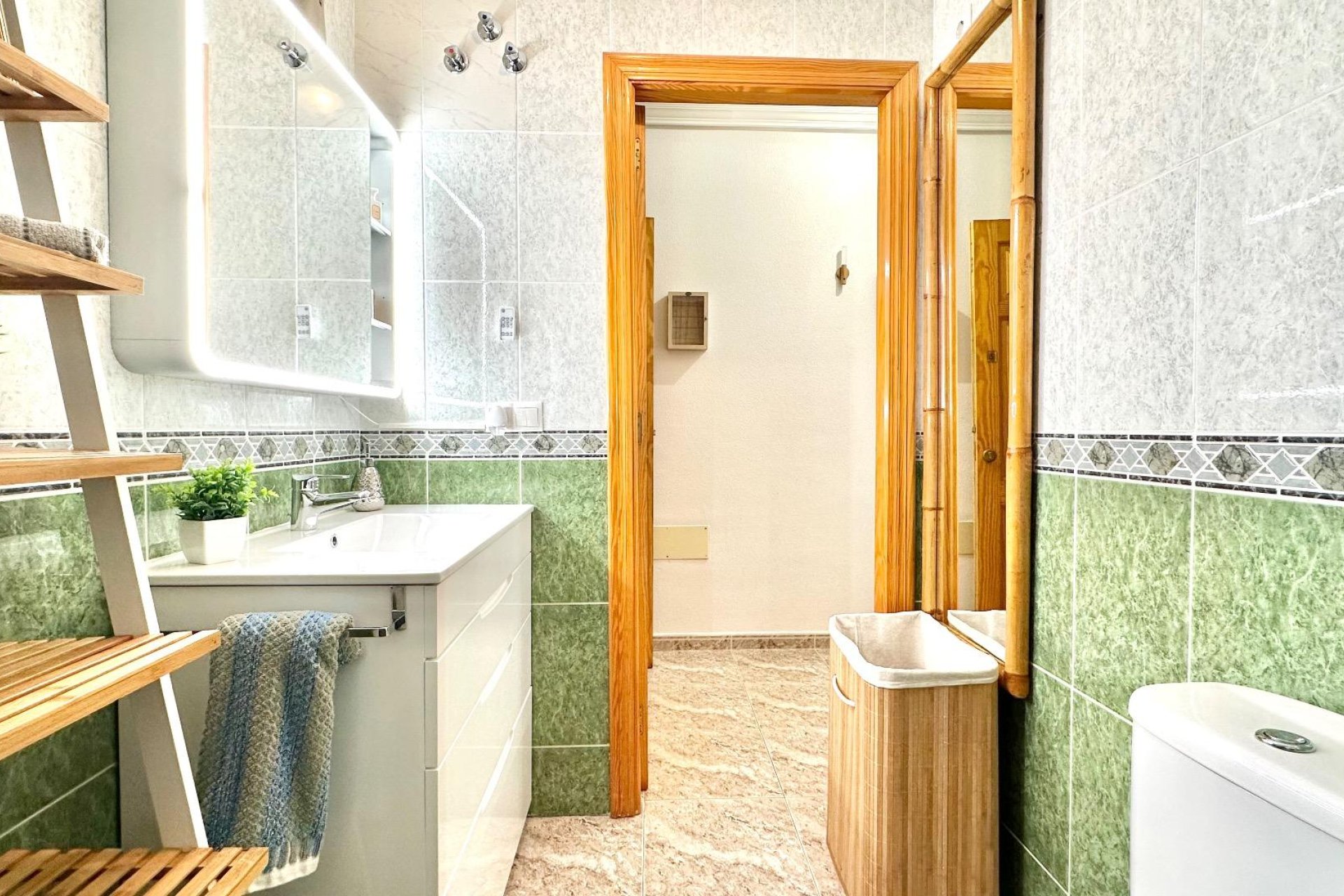 Herverkoop - Appartement -
Torrevieja - Centro