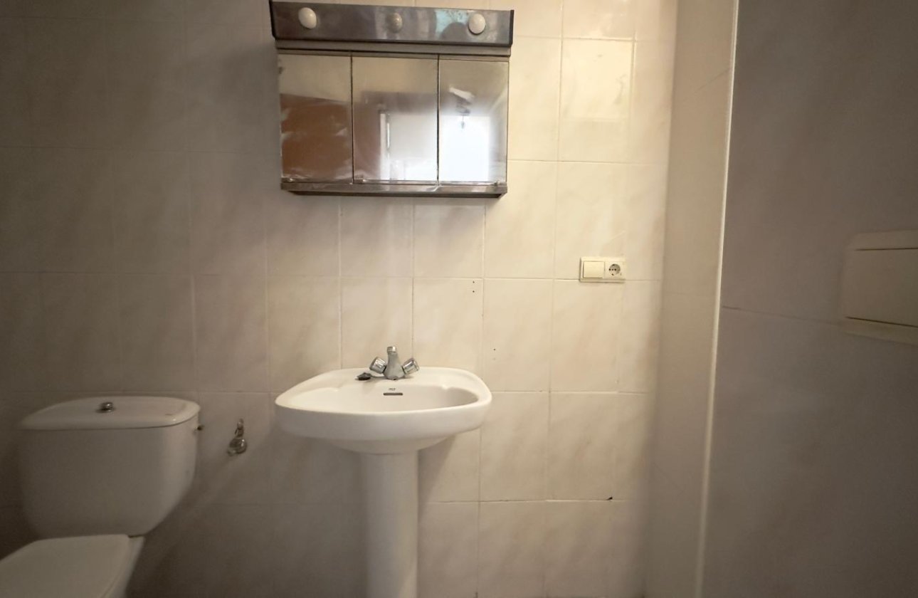 Herverkoop - Appartement -
Torrevieja - Centro