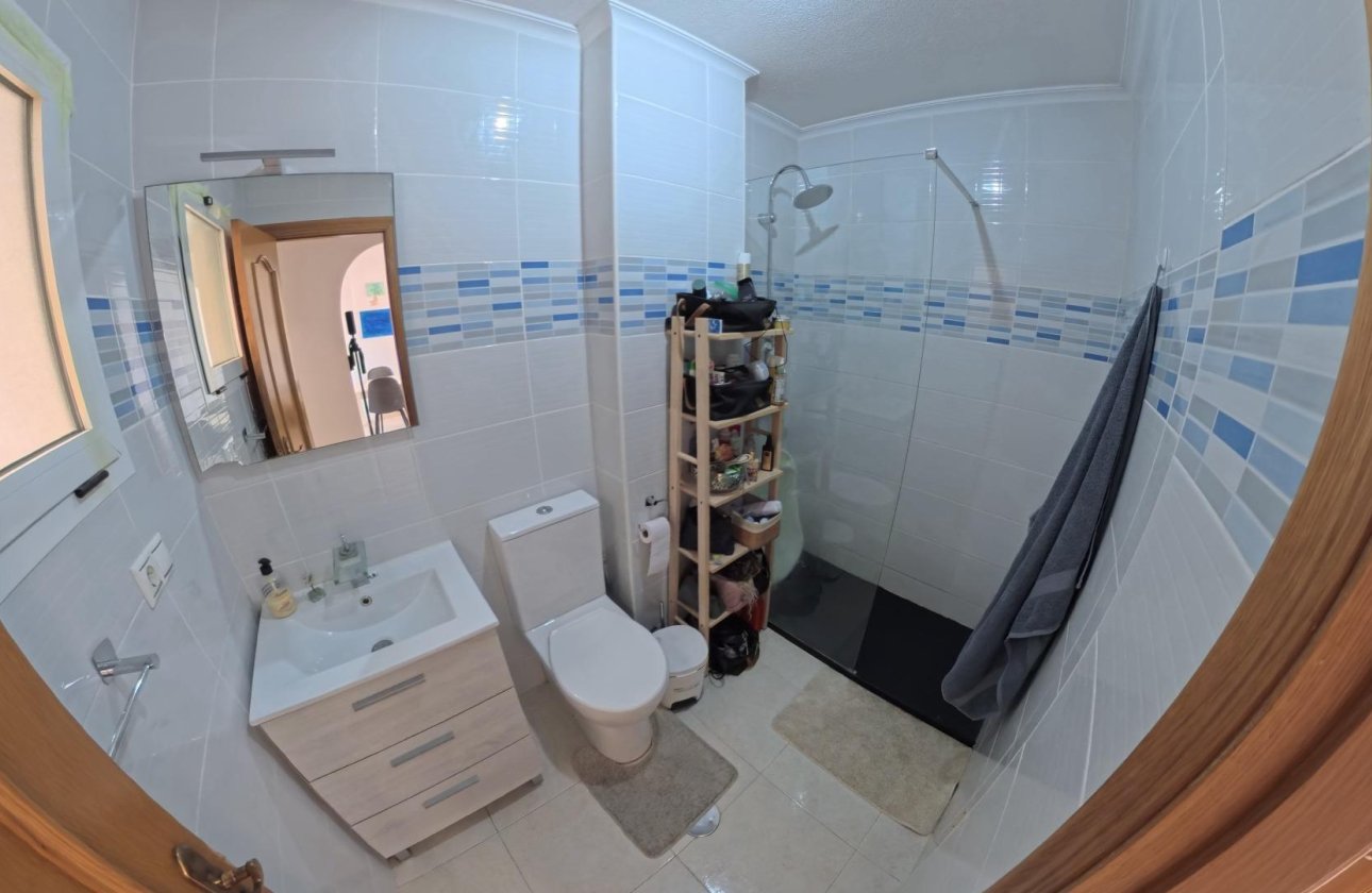 Herverkoop - Appartement -
Torrevieja - Centro