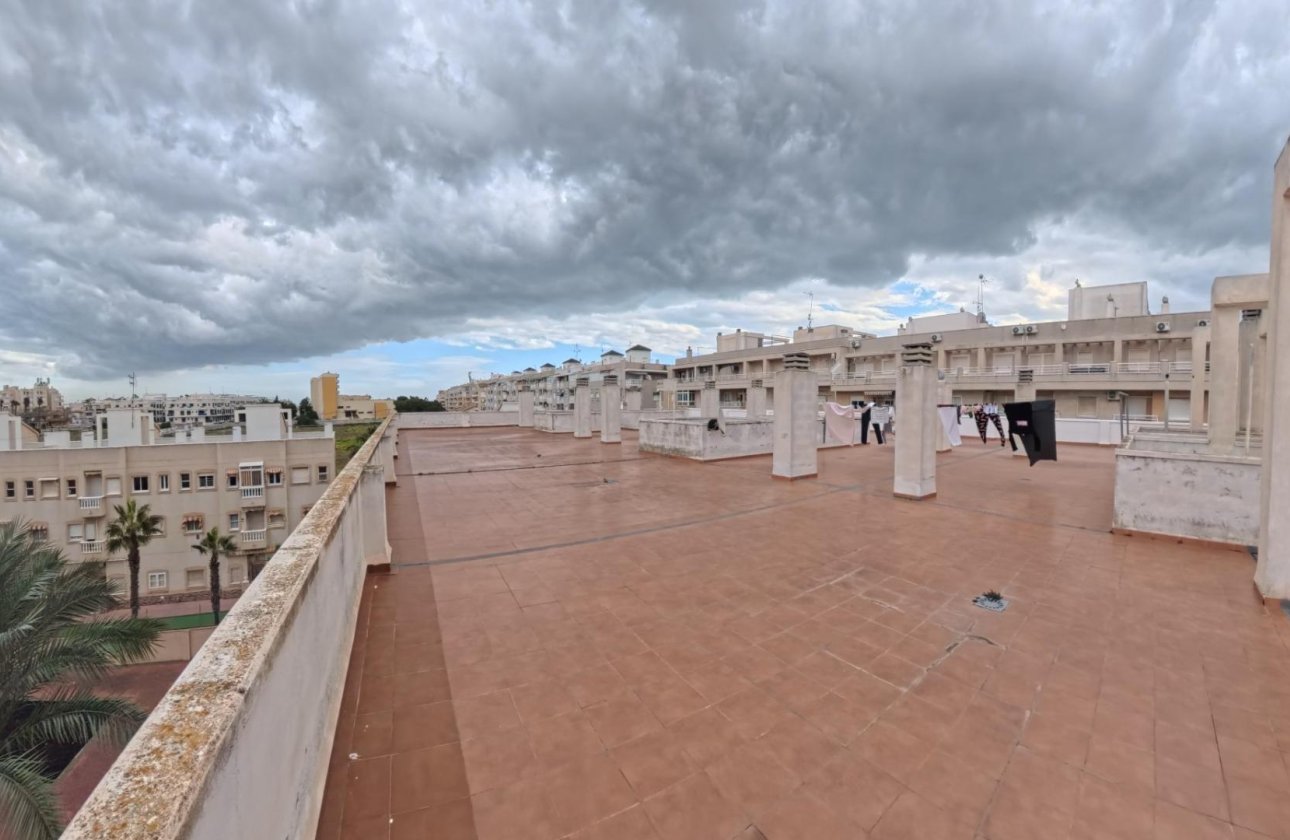 Herverkoop - Appartement -
Torrevieja - Centro