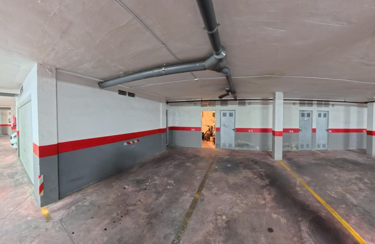 Herverkoop - Appartement -
Torrevieja - Centro