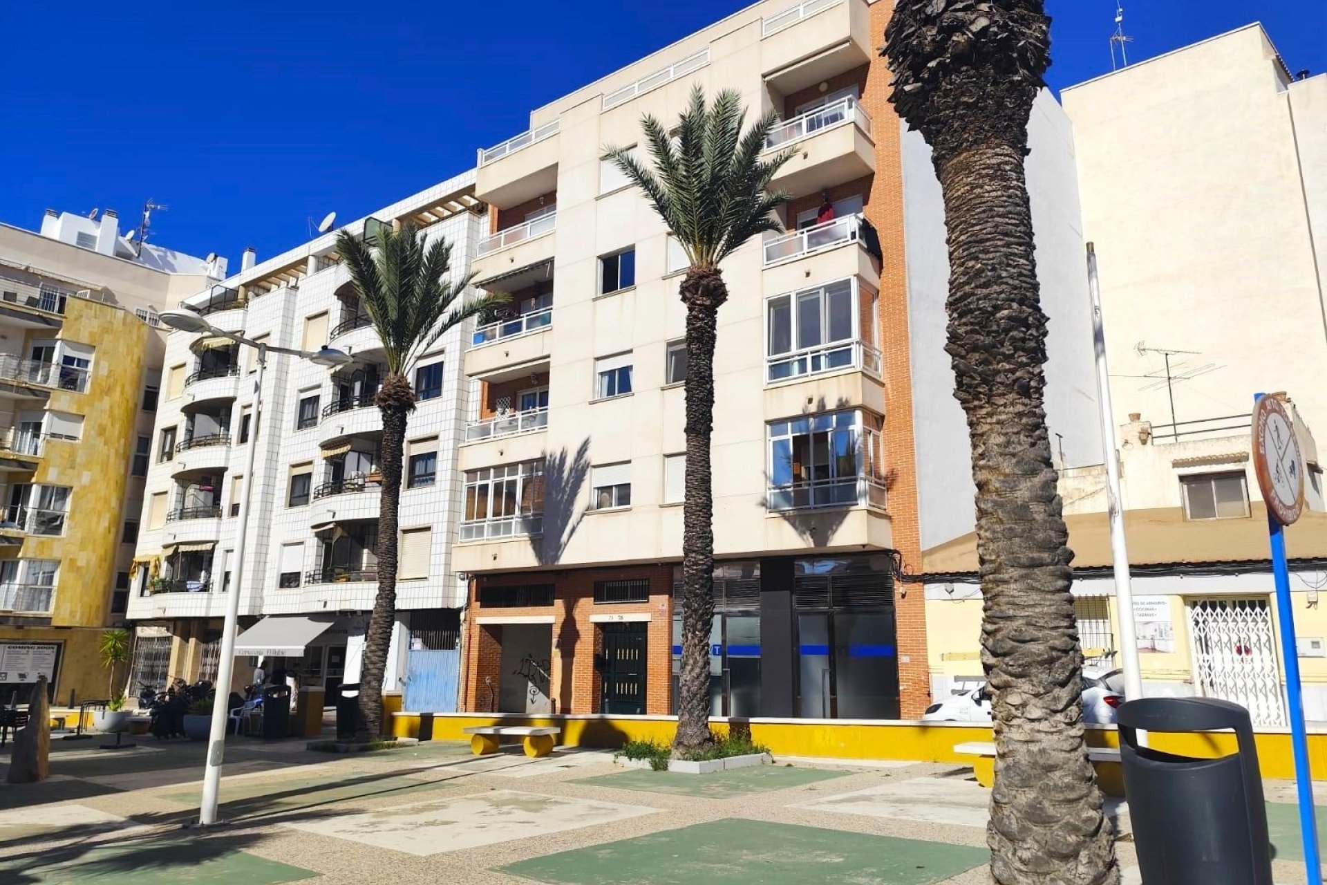 Herverkoop - Appartement -
Torrevieja - Centro