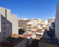 Herverkoop - Appartement -
Torrevieja - Centro