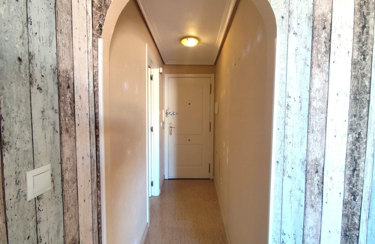 Herverkoop - Appartement -
Torrevieja - Centro