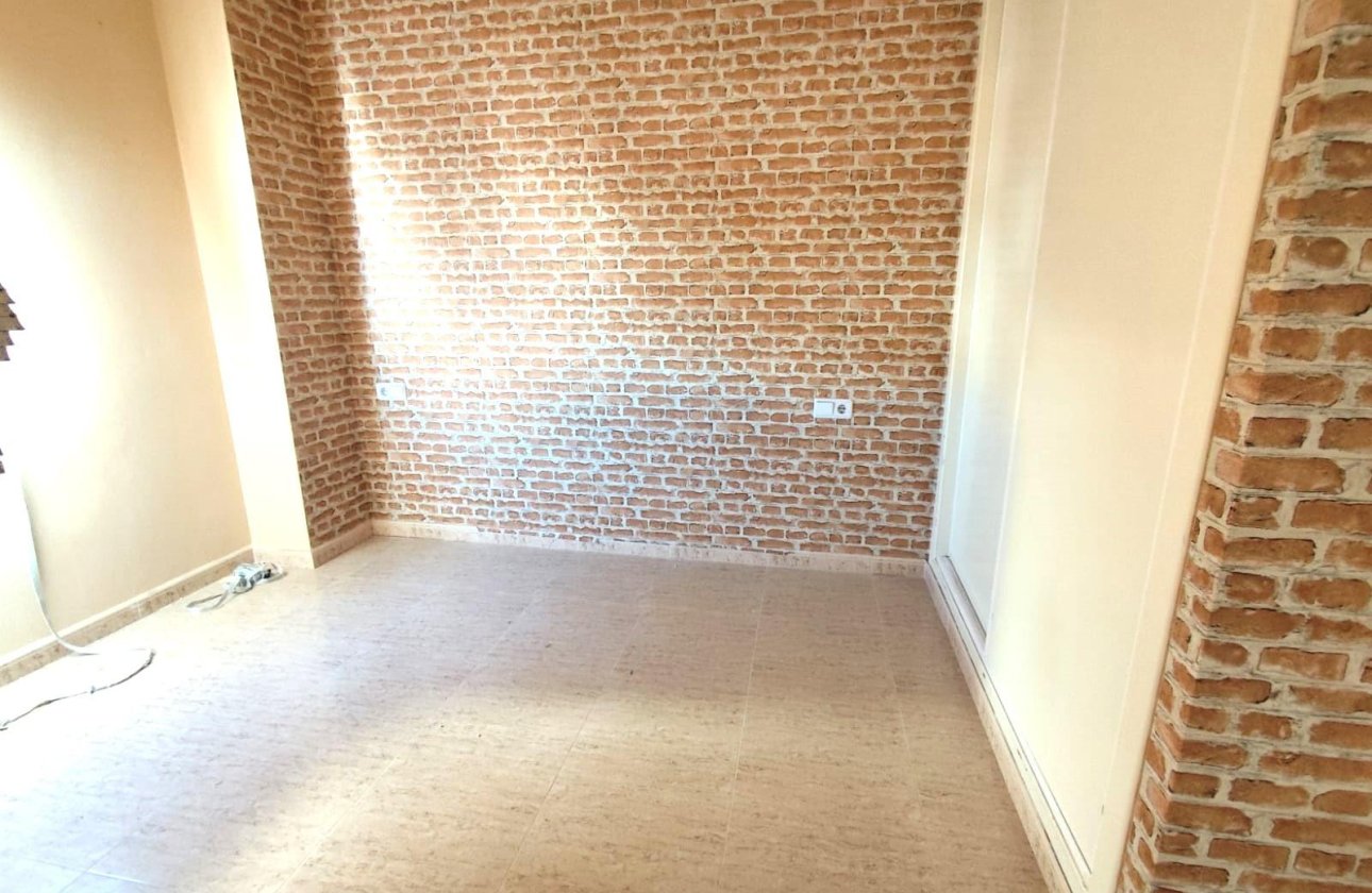 Herverkoop - Appartement -
Torrevieja - Centro