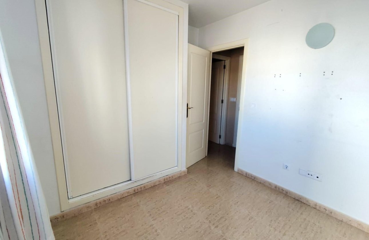 Herverkoop - Appartement -
Torrevieja - Centro