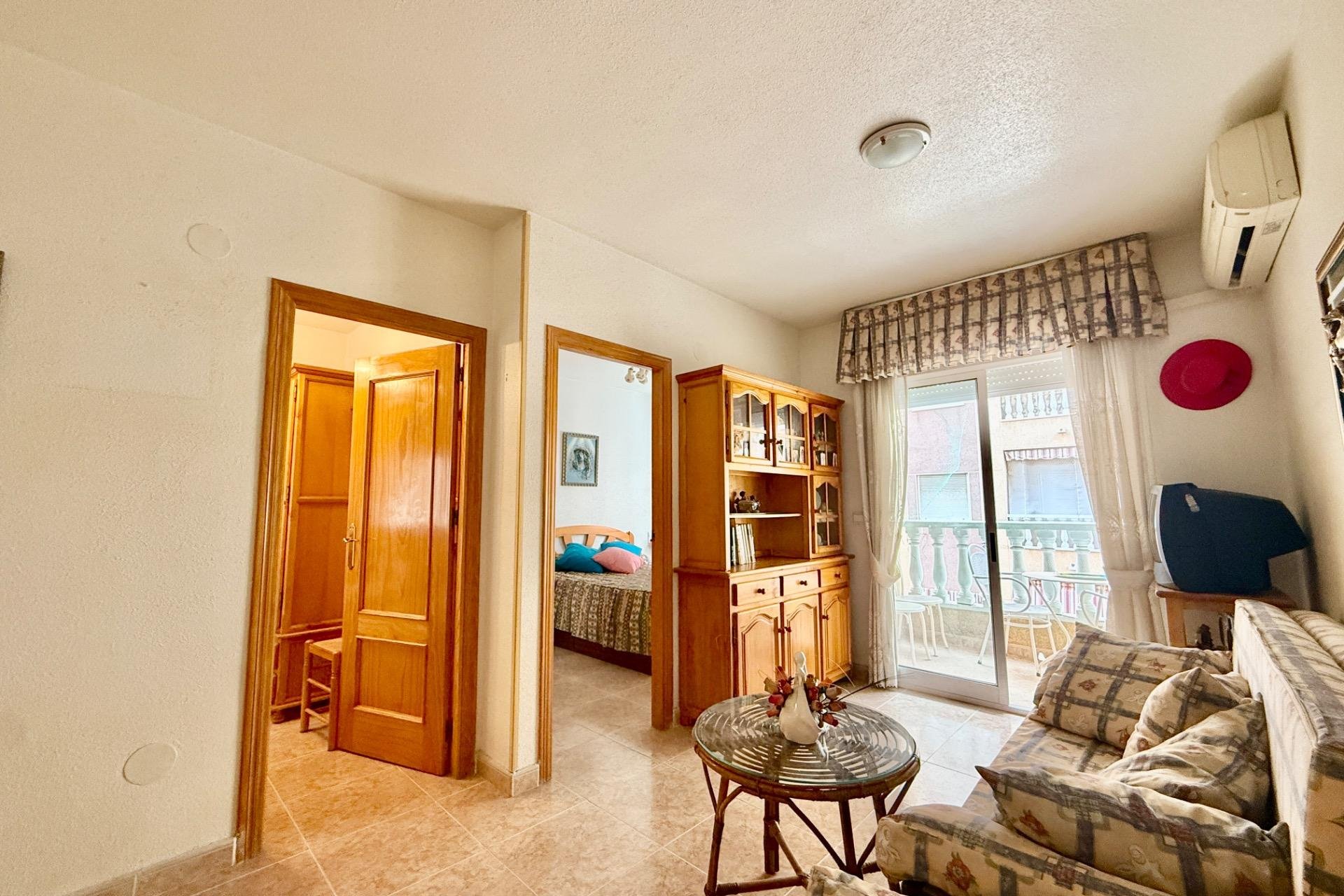 Herverkoop - Appartement -
Torrevieja - Centro