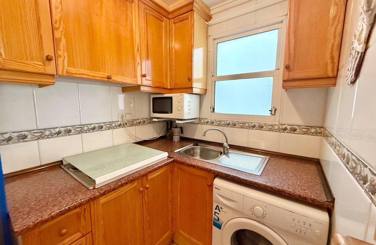 Herverkoop - Appartement -
Torrevieja - Centro