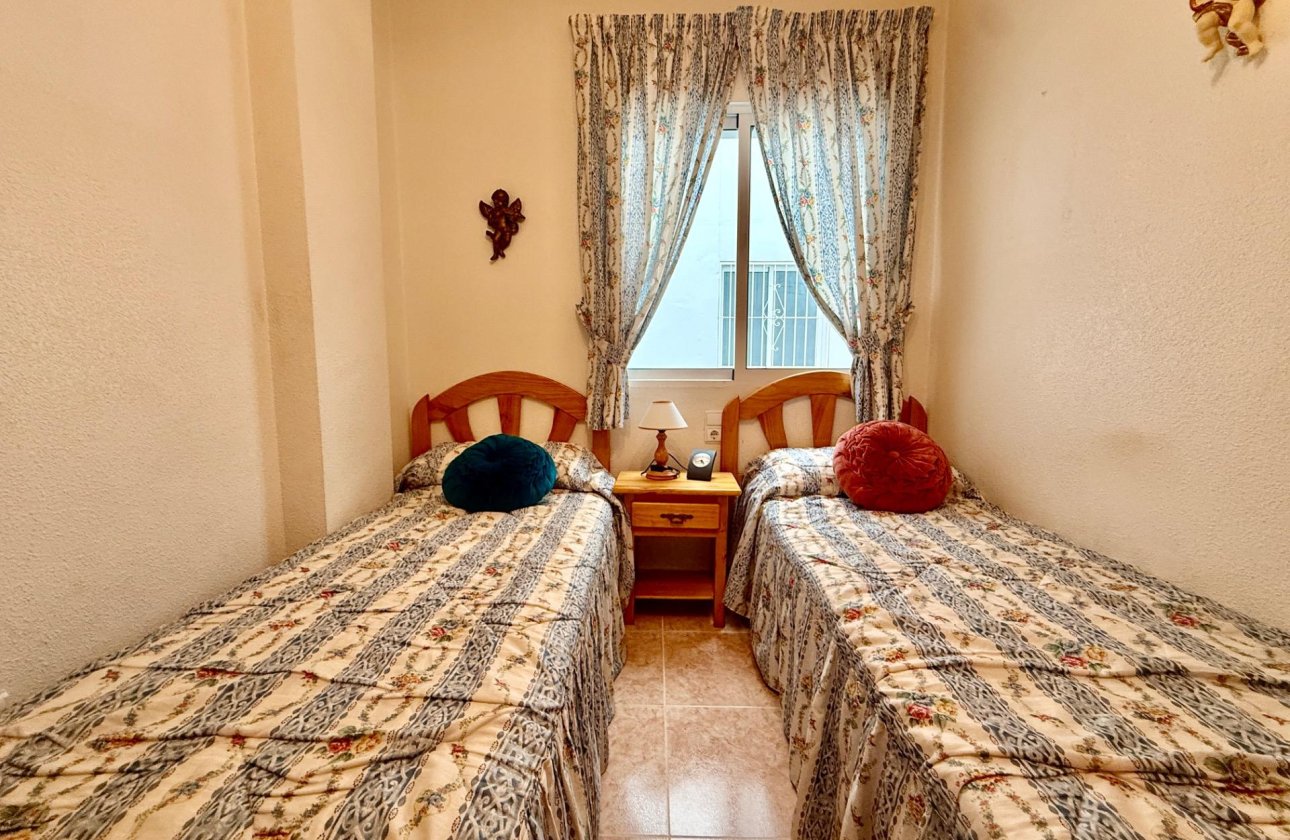 Herverkoop - Appartement -
Torrevieja - Centro