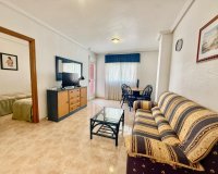 Herverkoop - Appartement -
Torrevieja - Centro