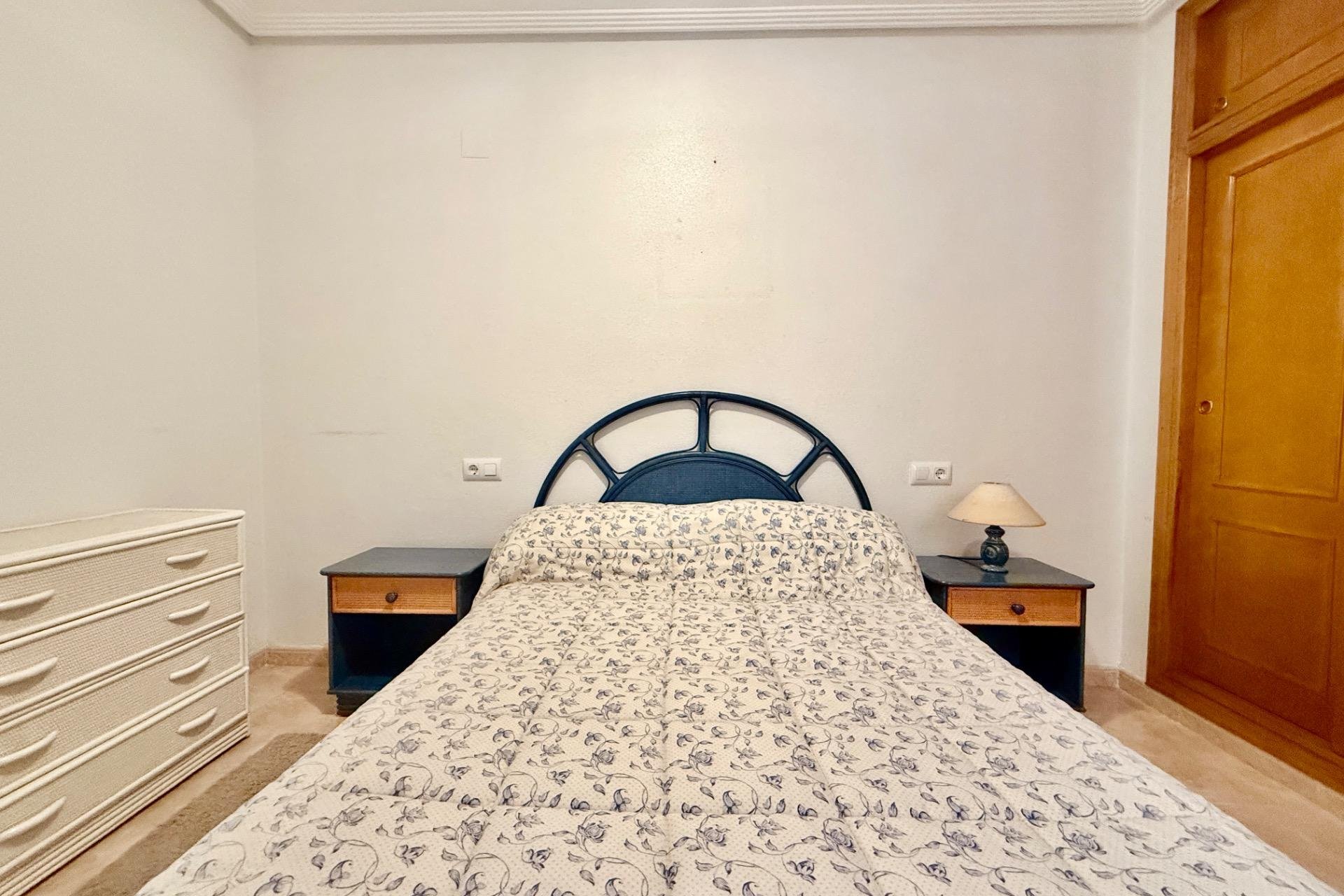 Herverkoop - Appartement -
Torrevieja - Centro